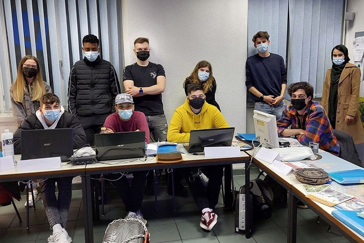 Corsi teorici di guida